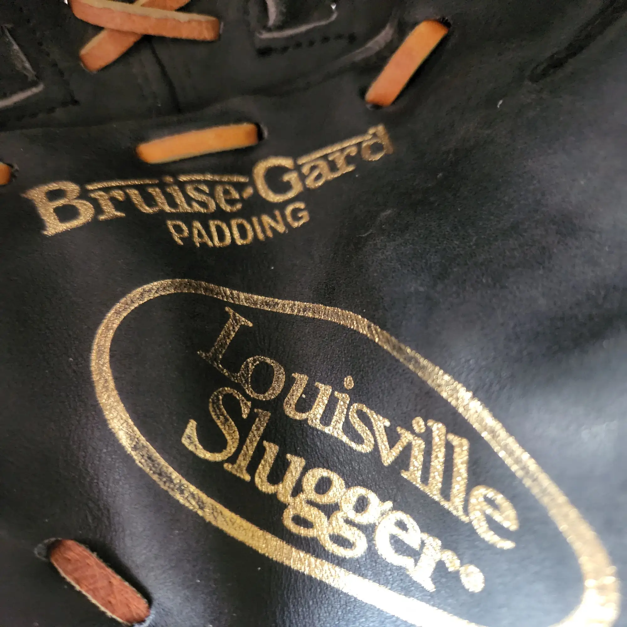 Louisville Slugger Right Hand Throw The Softballer Softball Glove 13.5" 9 Louisville Slugger Right Hand Throw The Softballer Softball Glove 13.5" - Image 7