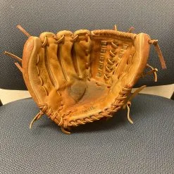 Re-laced/reconditioned Louisville Slugger HBG9 Softball Glove-13.5 LHT