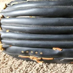 Louisville Slugger Right Hand Throw The Softballer Softball Glove 13.5" 14 Louisville Slugger Right Hand Throw The Softballer Softball Glove 13.5" -Bats shop efd89f92f41245fe original